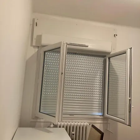 Modhumita Pensión Chambéry